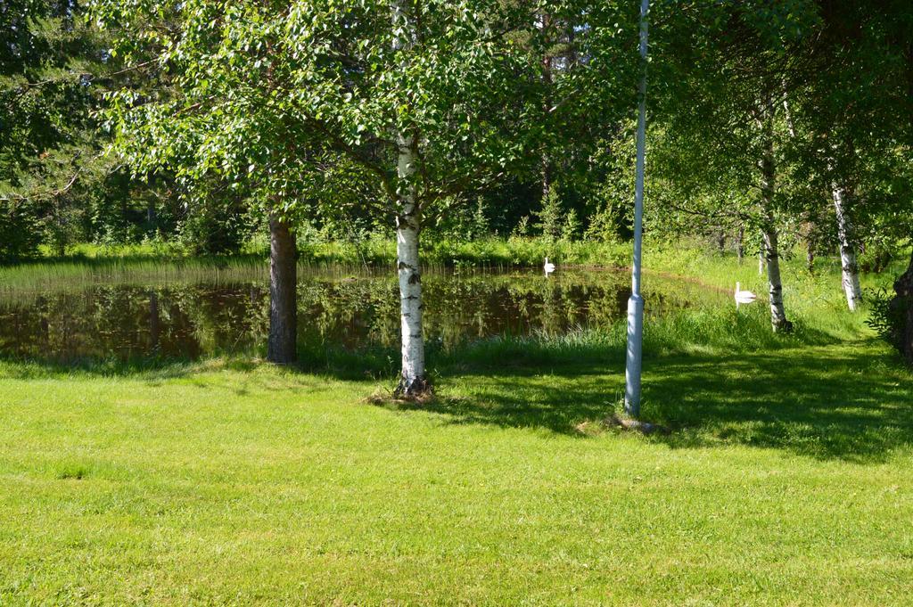 Hotelli Ravintola Tiilikka Rautavaara Eksteriør bilde
