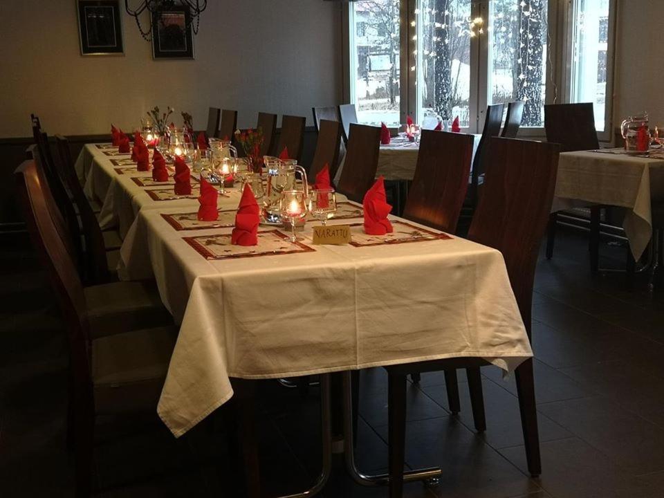 Hotelli Ravintola Tiilikka Rautavaara Eksteriør bilde